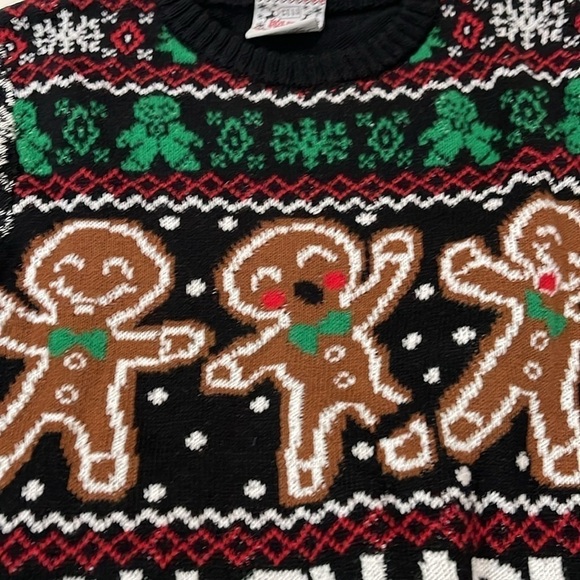 Well Worn Gingerbread Man Oh Snap! Christmas Ornaments Holiday Knit Sweater - Picture 4 of 6